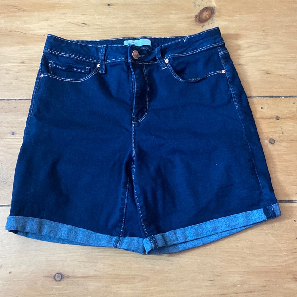 Royalty for me high rise shorts, dark wash, size 12